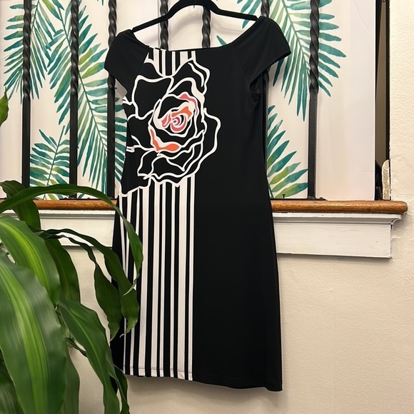 𝅺White House Black Market Mini Patterned Dress. Size XXS in EUC. - Picture 4 of 8